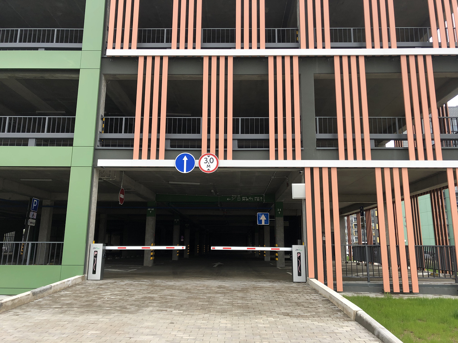 СКУД ZKTeco для парковки в Новой Боровой